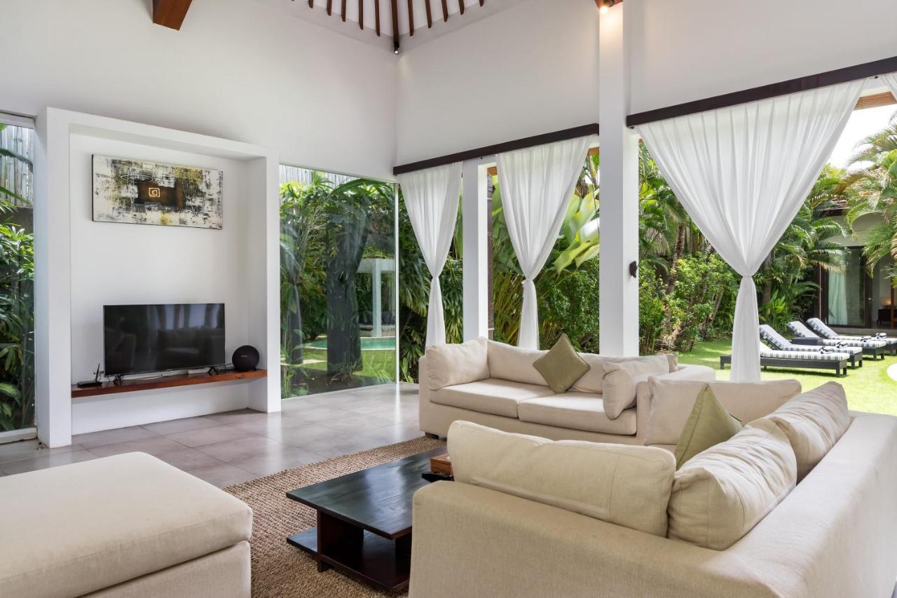 Villa Alice By Villa Finder Seminyak Exteriör bild