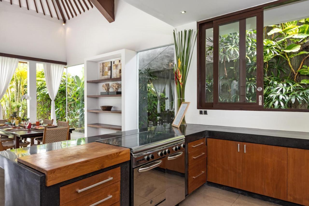 Villa Alice By Villa Finder Seminyak Exteriör bild