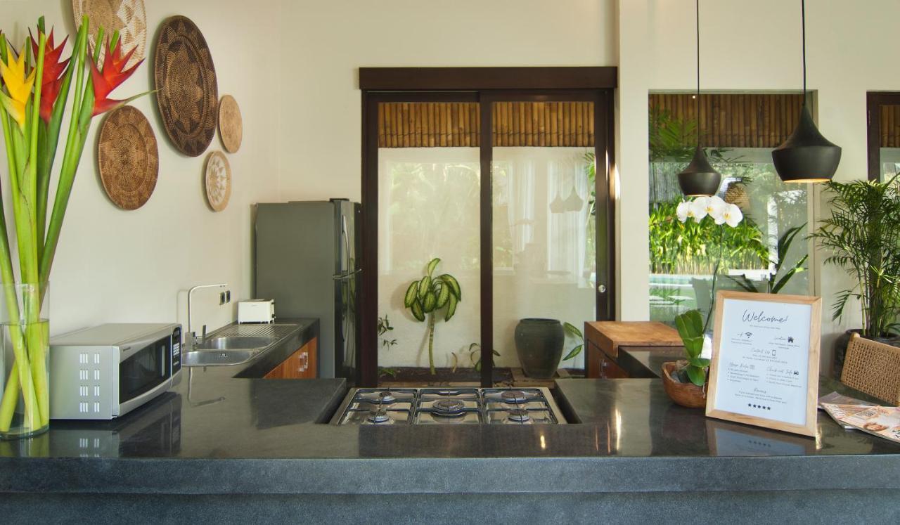 Villa Alice By Villa Finder Seminyak Exteriör bild